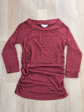 Market & Spruce Maternity sweater - small